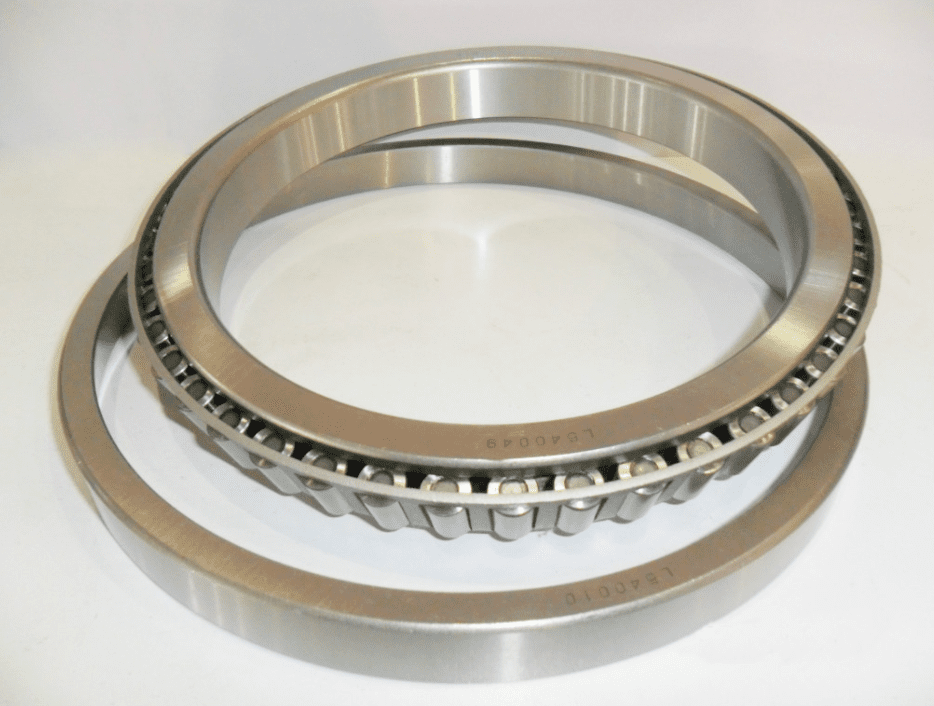 Single row steel cage tapered roller bearing 32208
